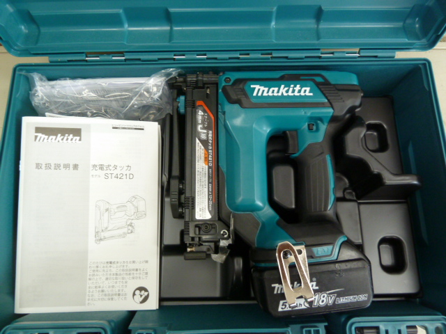 マキタ(makita) 充電式タッカ 18V バッテリ・充電器別売、ケース付 ST421DZKを買取しました。岡山店2020/11/28