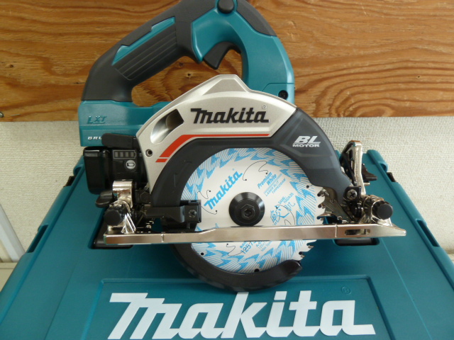 マキタ(Makita) 125ミリ充電式マルノコ 18V6Ah バッテリ2本・充電器・ケース付 HS474DRGX を買取いたしました。岡山店